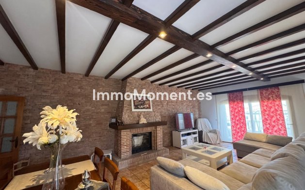 Bestaande woning - Vrijstaande villa - Manilva