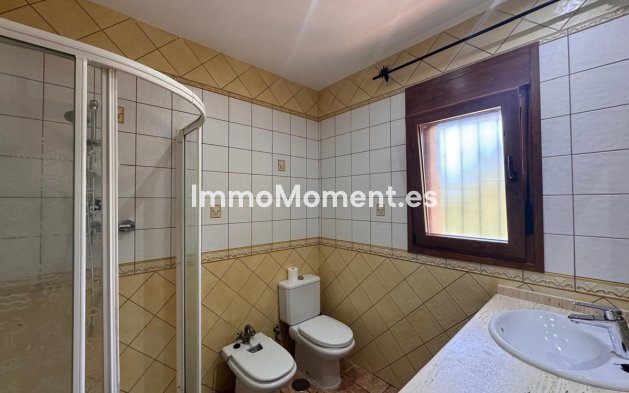 Bestaande woning - Vrijstaande villa - Manilva