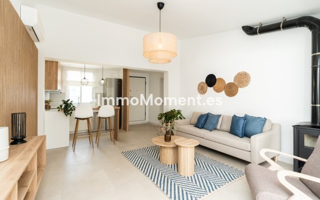Reventa - Villa independiente - Estepona  - Estepona Centro
