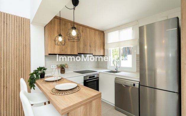 Reventa - Villa independiente - Estepona  - Estepona Centro