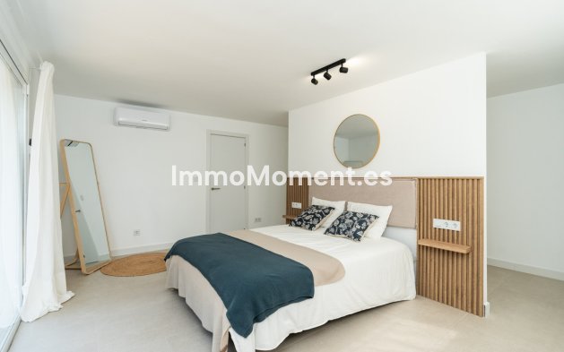 Reventa - Villa independiente - Estepona  - Estepona Centro