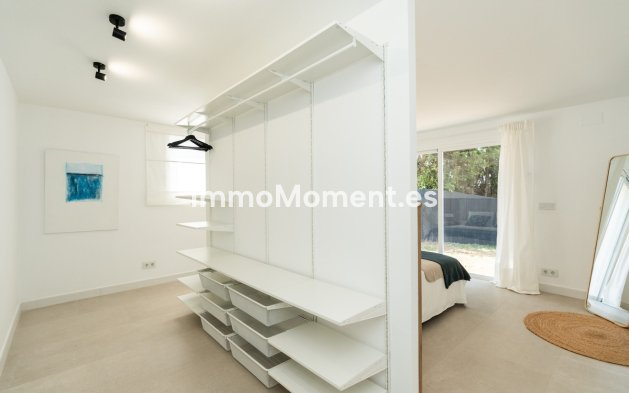Reventa - Villa independiente - Estepona  - Estepona Centro