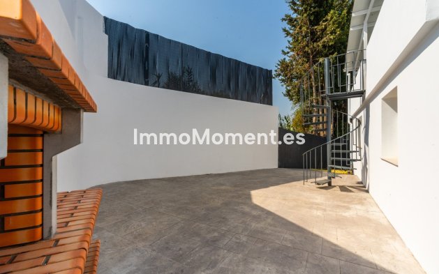 Reventa - Villa independiente - Estepona  - Estepona Centro