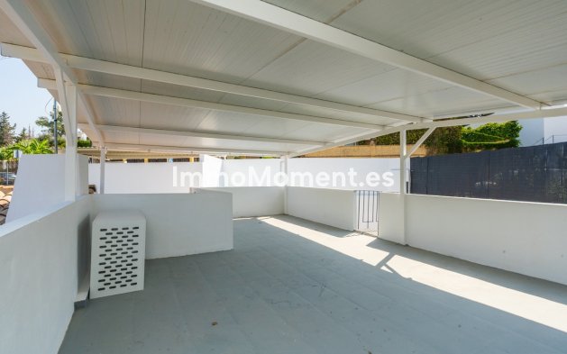 Reventa - Villa independiente - Estepona  - Estepona Centro