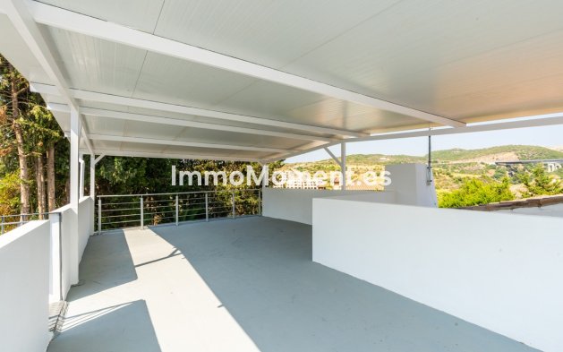 Reventa - Villa independiente - Estepona  - Estepona Centro