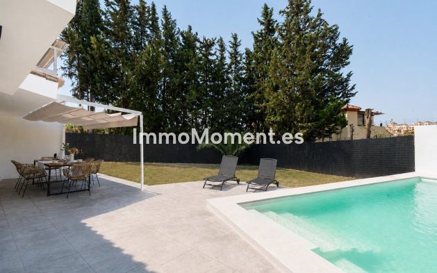 Reventa - Villa independiente - Estepona  - Estepona Centro