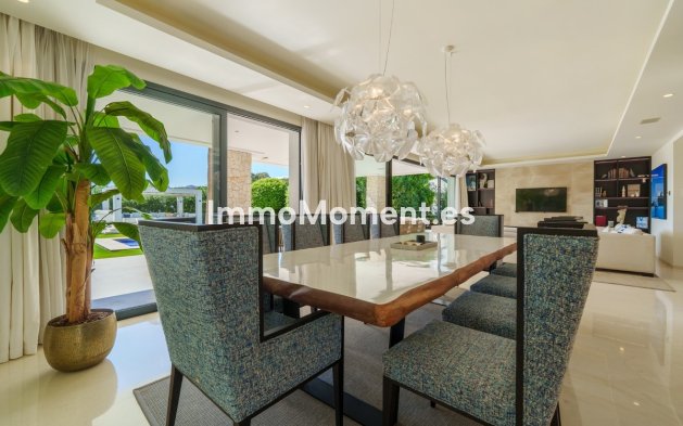Resale - Detached villa - Marbella - Nueva Andalucía