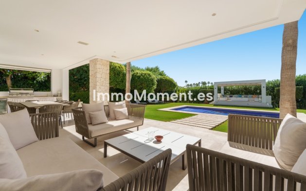 Resale - Detached villa - Marbella - Nueva Andalucía