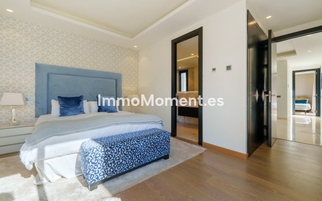 Resale - Detached villa - Marbella - Nueva Andalucía