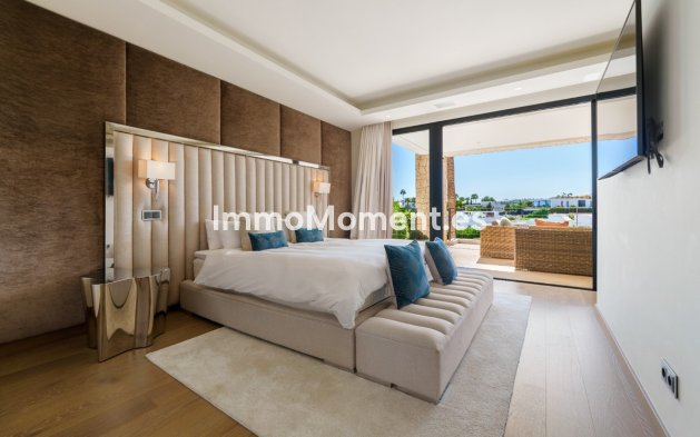 Resale - Detached villa - Marbella - Nueva Andalucía