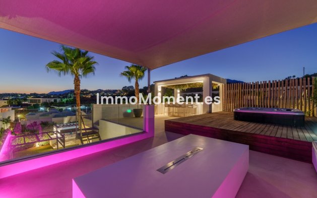 Resale - Detached villa - Marbella - Nueva Andalucía