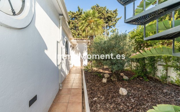 Resale - Detached villa - Marbella - Costabella