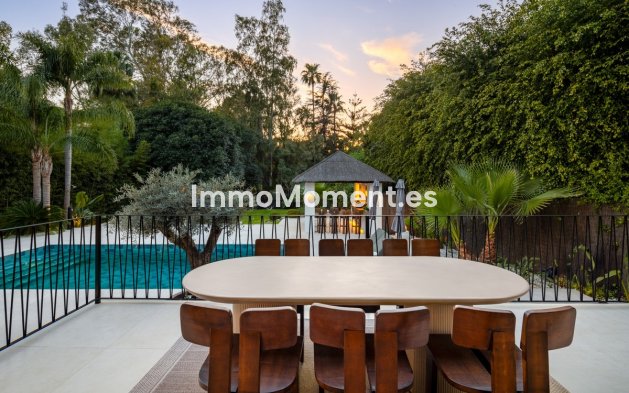 Resale - Detached villa - Marbella - Nueva Andalucía
