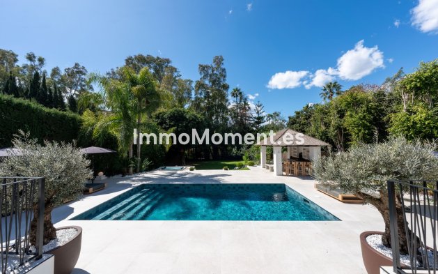 Resale - Detached villa - Marbella - Nueva Andalucía