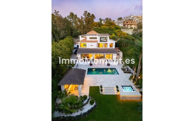 Resale - Detached villa - Marbella - Nueva Andalucía