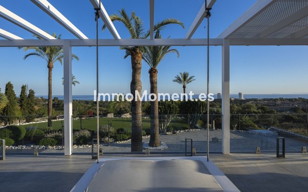 Resale - Detached villa - Marbella - Elviria