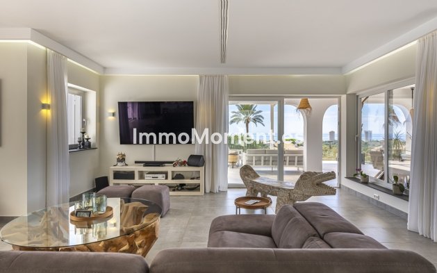 Resale - Detached villa - Marbella - Elviria