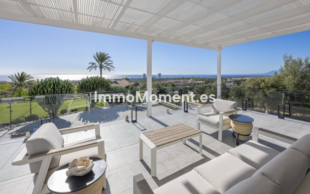 Resale - Detached villa - Marbella - Elviria
