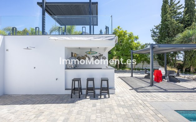 Resale - Detached villa - Marbella - Elviria