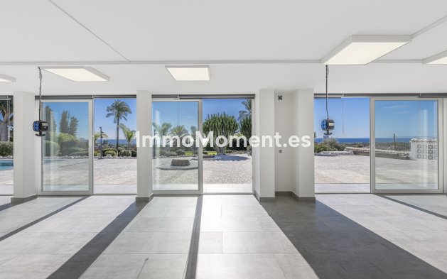 Resale - Detached villa - Marbella - Elviria