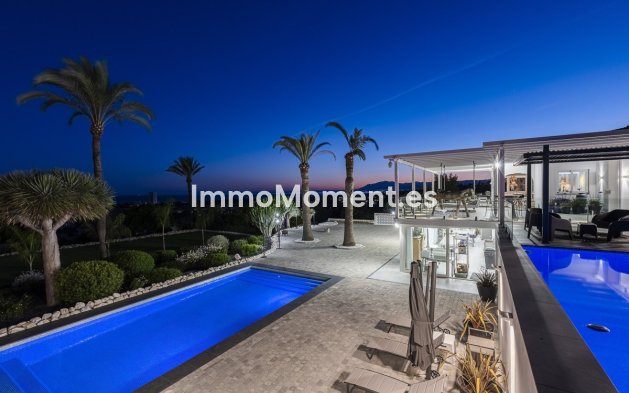 Resale - Detached villa - Marbella - Elviria