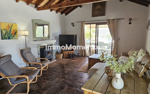 Bestaande woning - Vrijstaande villa - Binnenland  - Monda