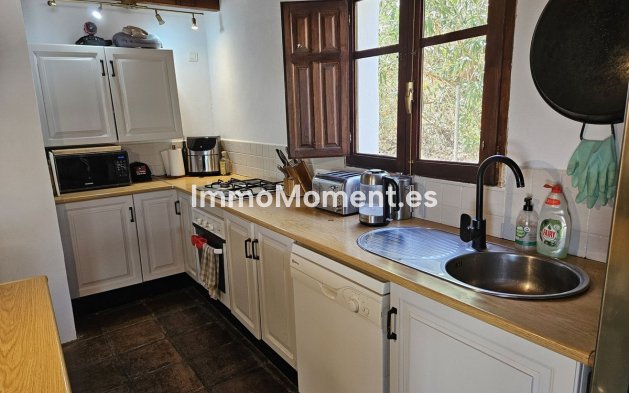 Bestaande woning - Vrijstaande villa - Binnenland  - Monda