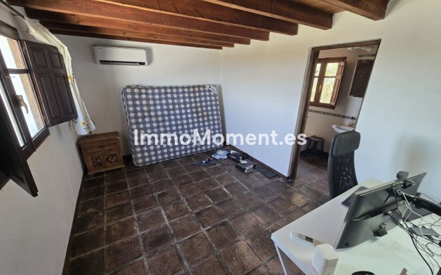 Bestaande woning - Vrijstaande villa - Binnenland  - Monda
