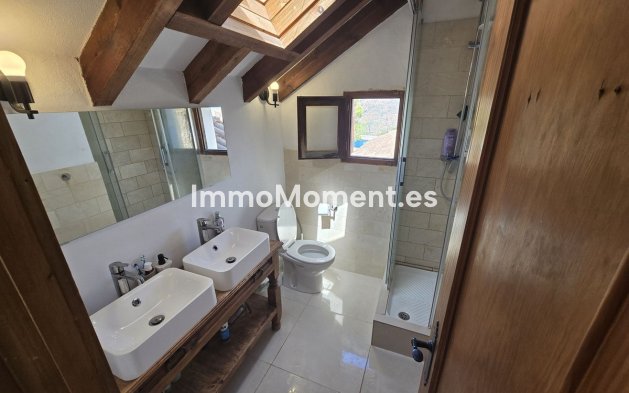 Bestaande woning - Vrijstaande villa - Binnenland  - Monda