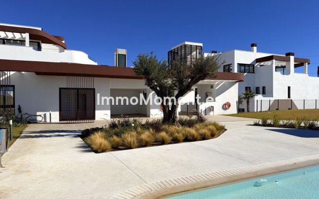 Bestaande woning - Appartement - Estepona  - Cancelada
