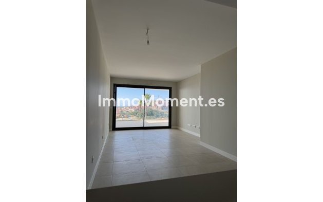 Resale - Apartment - Manilva - La Duquesa