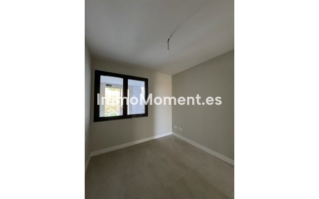 Resale - Apartment - Manilva - La Duquesa