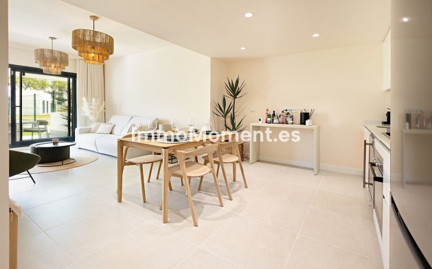 Reventa - Apartamento - Estepona  - Selwo