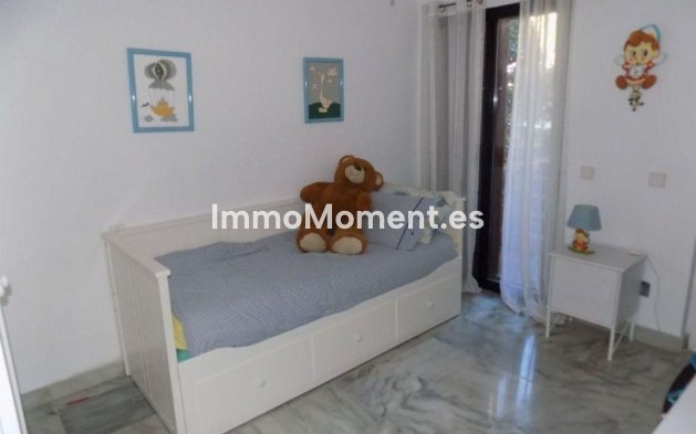 Reventa - Villa independiente - Estepona  - Estepona Centro