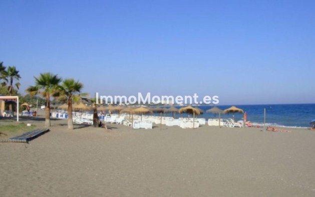 Reventa - Villa independiente - Estepona  - Estepona Centro