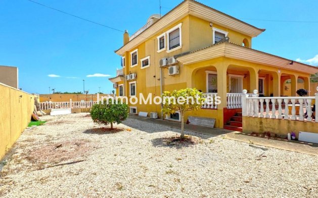 Revente - Villa individuelle - Torrevieja - Torrevieja Centro