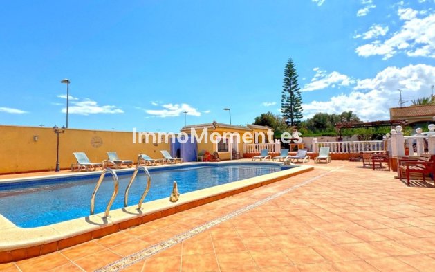 Revente - Villa individuelle - Torrevieja - Torrevieja Centro