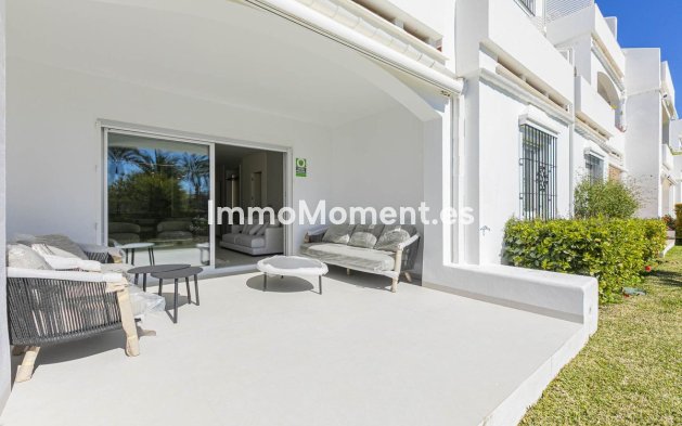 Resale - Apartment - Marbella - Nueva Andalucía