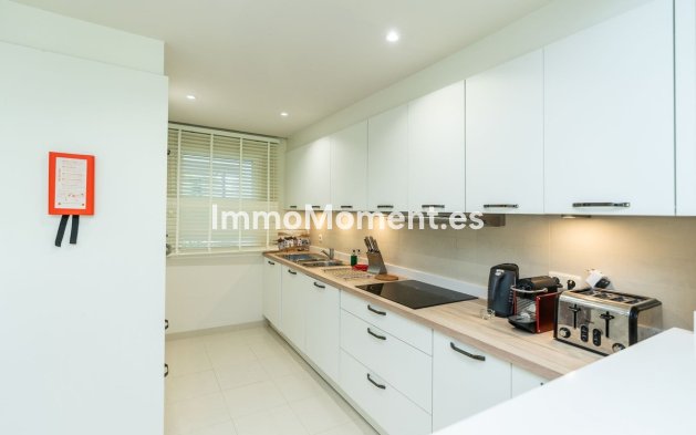 Resale - Apartment - Casares - Casares Centro