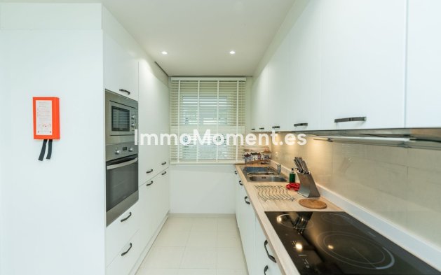 Resale - Apartment - Casares - Casares Centro