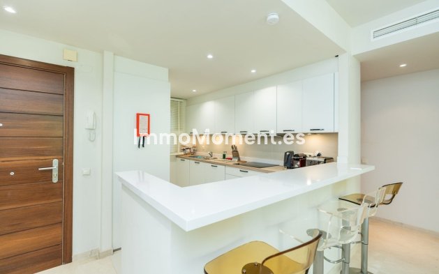 Resale - Apartment - Casares - Casares Centro