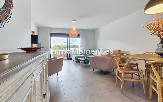 Resale - Apartment - Casares - Casares Centro
