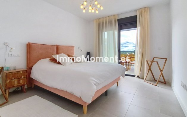 Resale - Apartment - Casares - Casares Centro