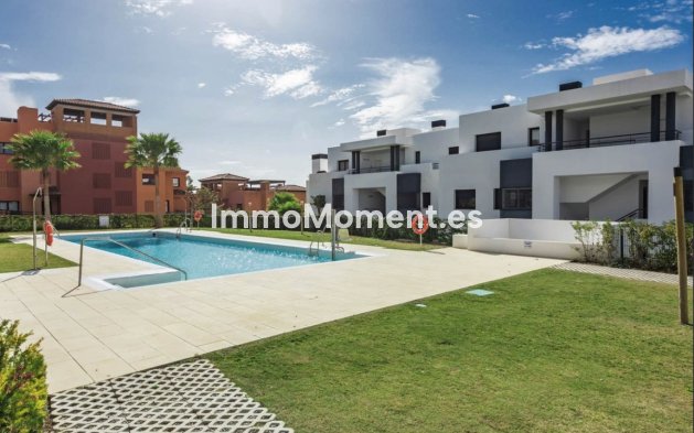 Resale - Apartment - Casares - Casares Centro