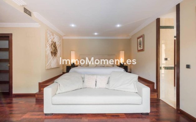 Bestaande woning - Vrijstaande villa - Marbella - Puerto Banús