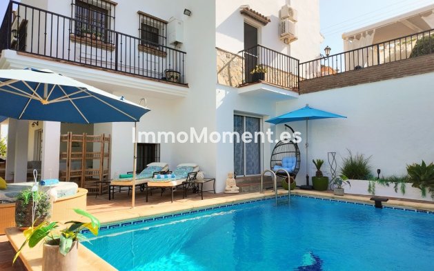Bestaande woning - Vrijstaande villa - Binnenland  - Alhaurín el Grande Centro