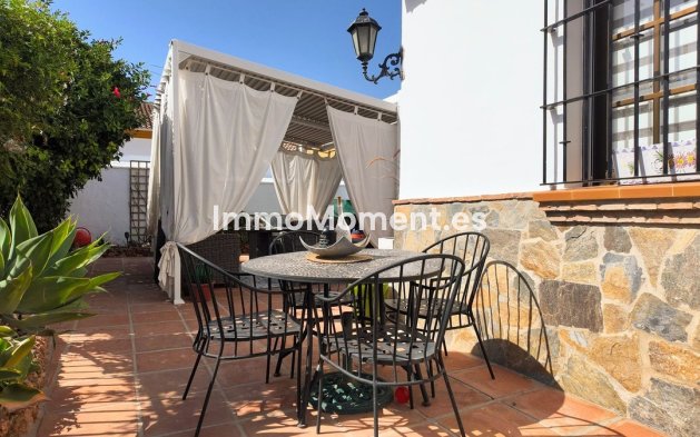 Bestaande woning - Vrijstaande villa - Binnenland  - Alhaurín el Grande Centro