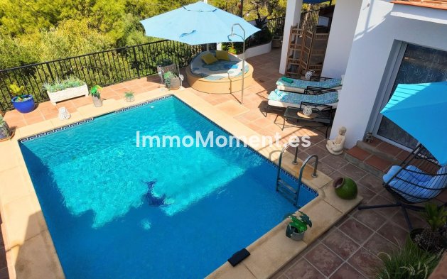 Bestaande woning - Vrijstaande villa - Binnenland  - Alhaurín el Grande Centro