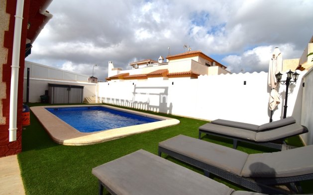 Bestaande woning - Vrijstaande villa - Orihuela - Playa Flamenca