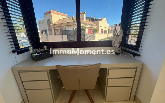 Bestaande woning - Appartement - Estepona  - Costalita